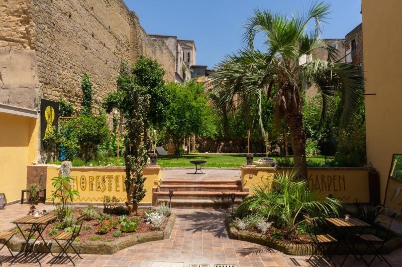 Foto de Hopestel Secret Garden Napoli