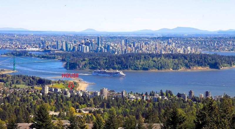 Photo of West Vancouver House By Beach Amp Park Royal Mall